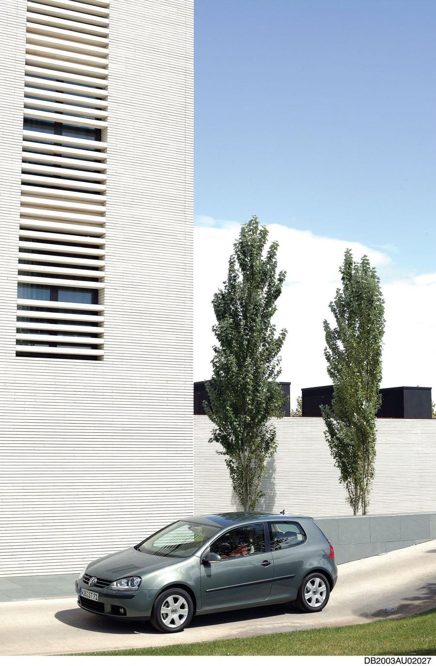  Volkswagen Golf 2004 года  (фото 123 из 170)